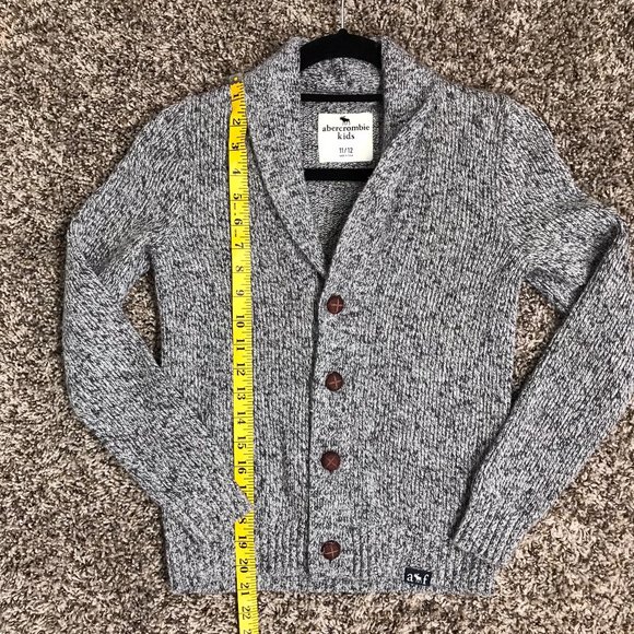 Abercrombie Kids Boy 11/12 Gray Knit V-neck Button up Cardigan Sweater - Picture 9 of 10